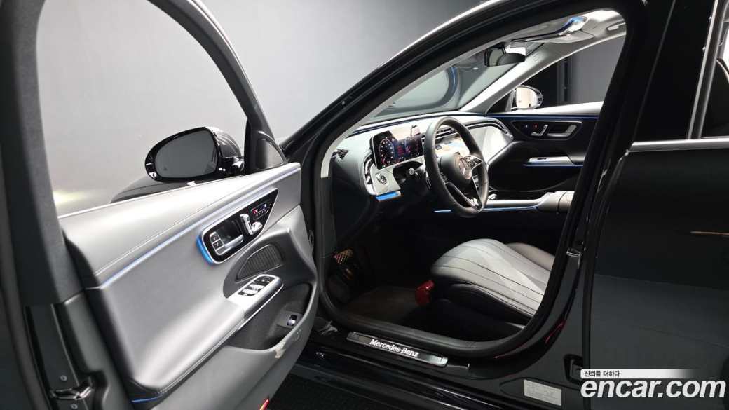 Mercedes-Benz E-Class E200 Avantgarde, 2025