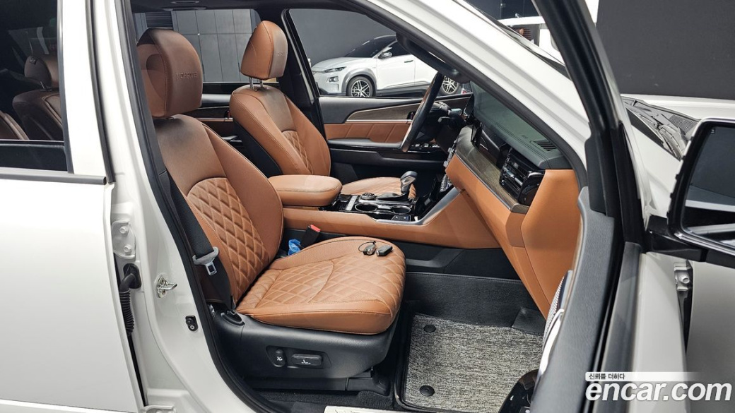 Kia Mohave Diesel 3.0 4WD 6-Seater, 2022