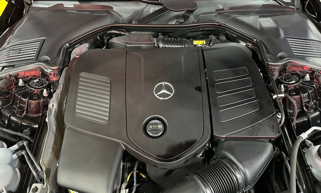 Mercedes-Benz C-Class C200 Avantgarde, 2025
