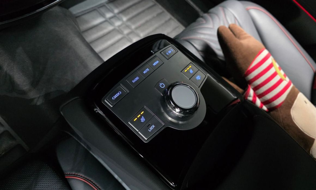 Genesis G80 Gasoline 2.5 Turbo AWD, 2025