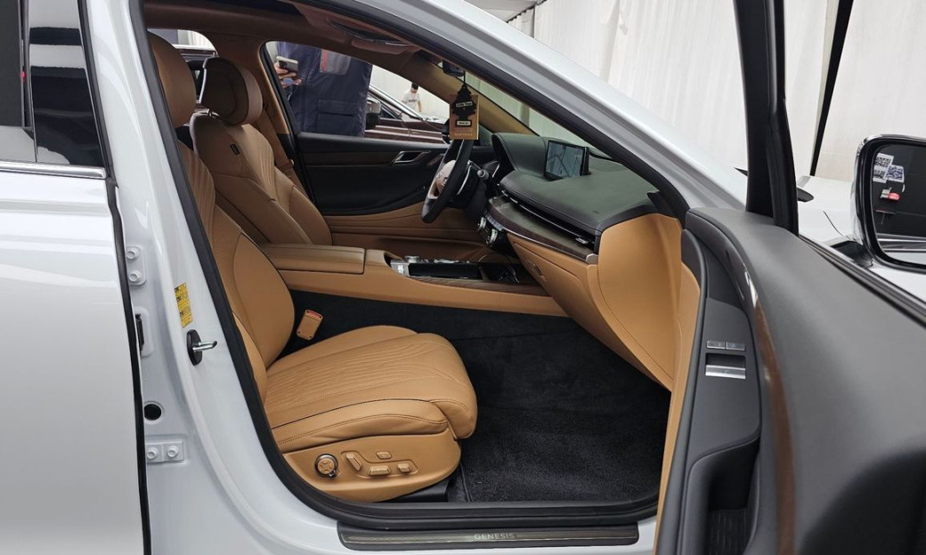 Genesis G80 Gasoline 2.5 Turbo AWD, 2022