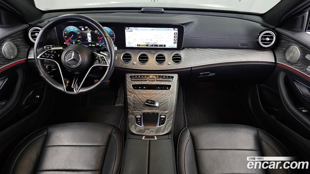 Mercedes-Benz E-Class E350 4MATIC Exclusive, 2023