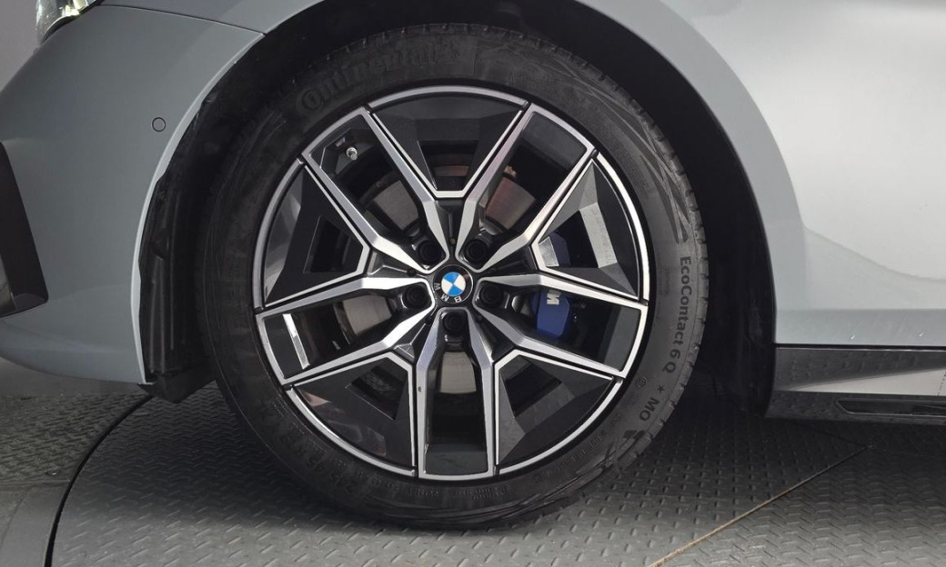 BMW 5-Series 520i M Sport, 2024