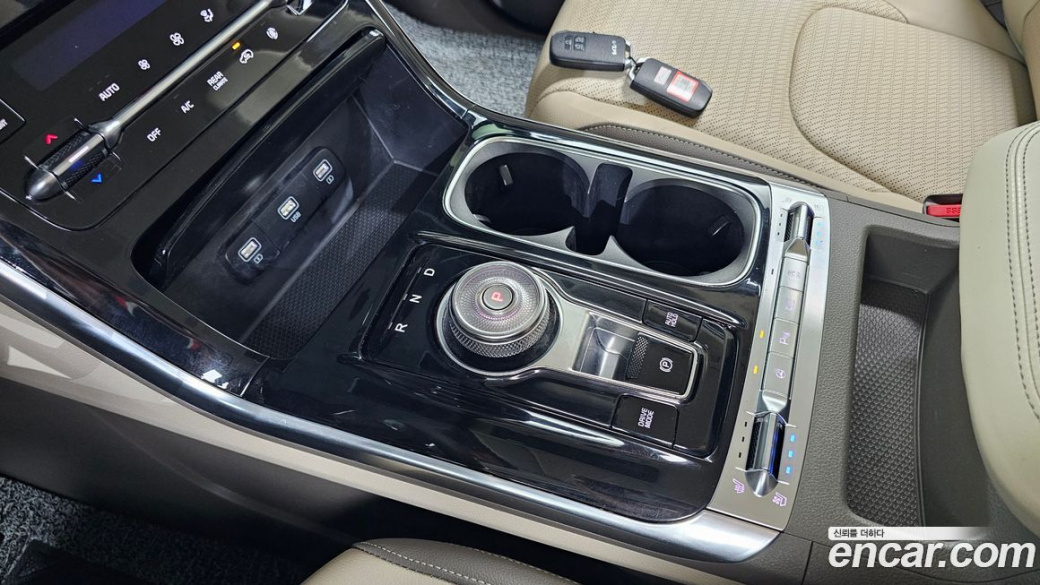 Kia Carnival 9-Seater Noblesse, 2023