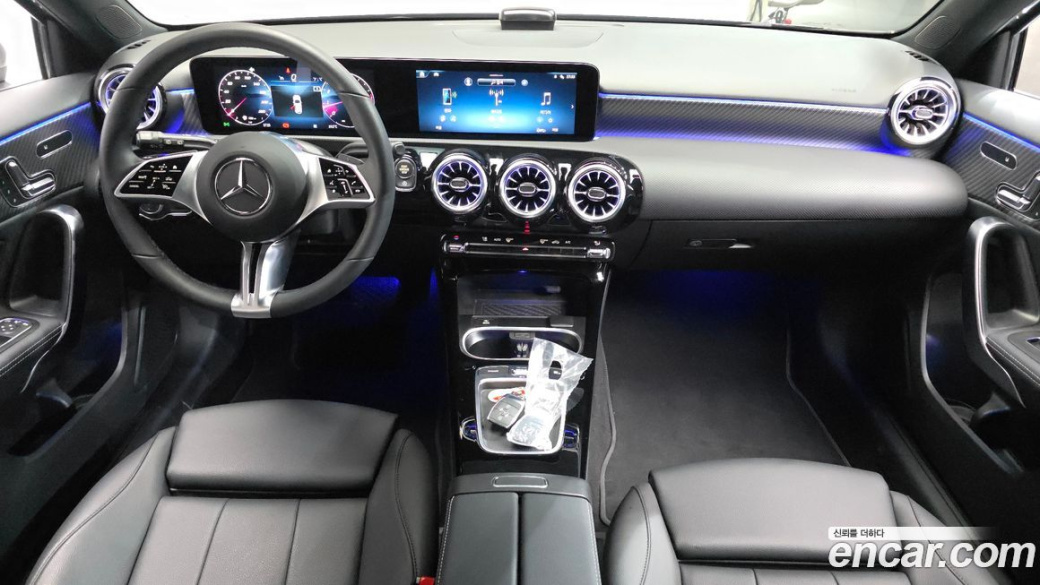 Mercedes-Benz A-Class A220 Hatchback, 2025
