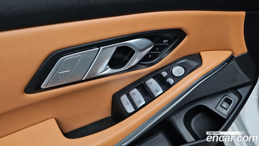 BMW 3-Series 320i M Sport, 2024