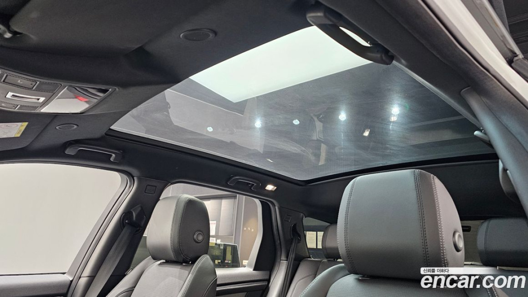 Land Rover Discovery Sport P250 Dynamic SE, 2024