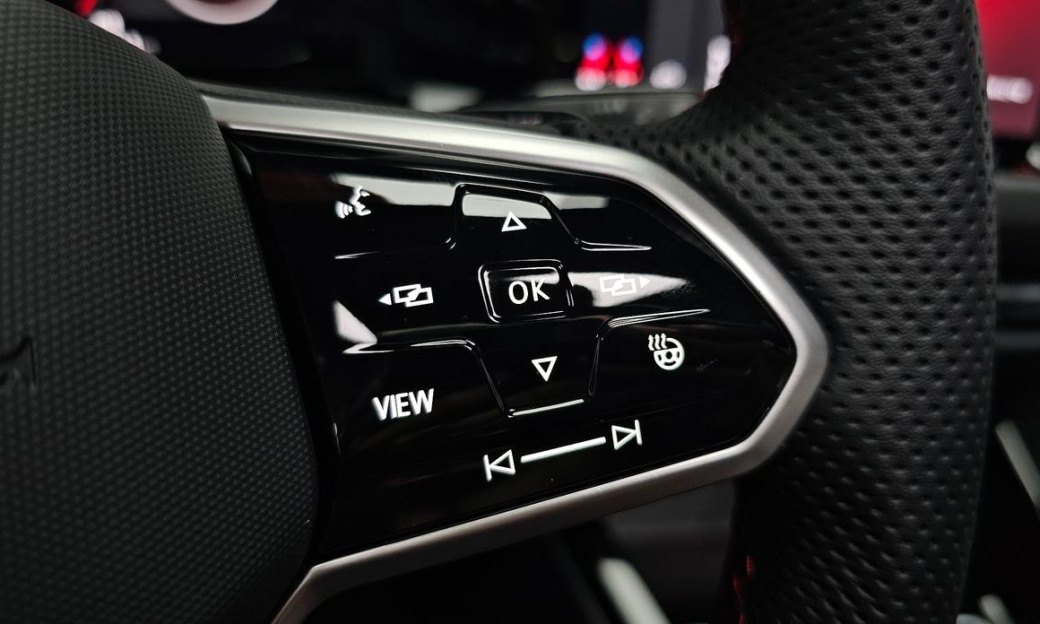 Volkswagen Golf 2.0 GTI, 2024
