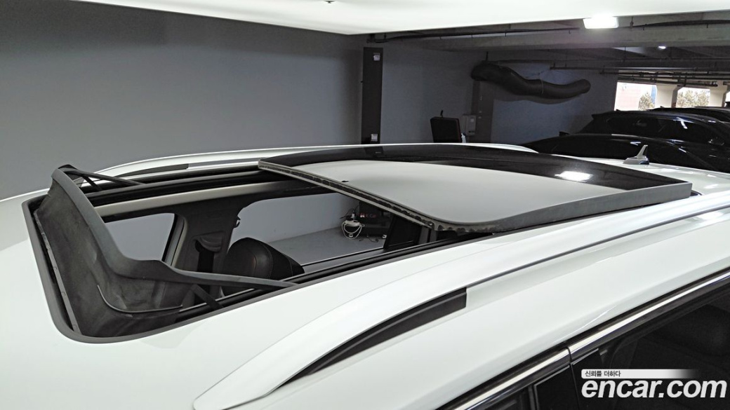 Volkswagen Tiguan 2.0 TSI Prestige, 2023
