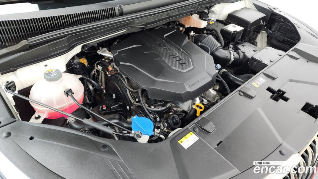 Kia Carnival 9-Seater Signature, 2023