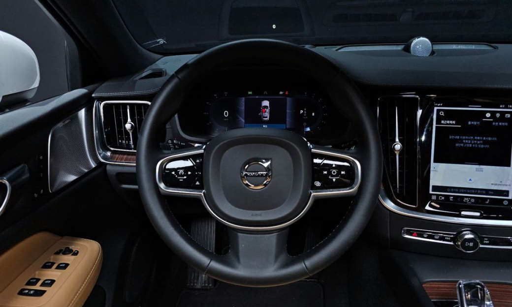 Volvo V60 B5 Ultimate AWD, 2024