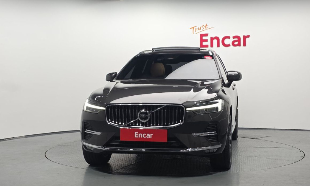 Volvo XC60 B5 Ultra Bright, 2025