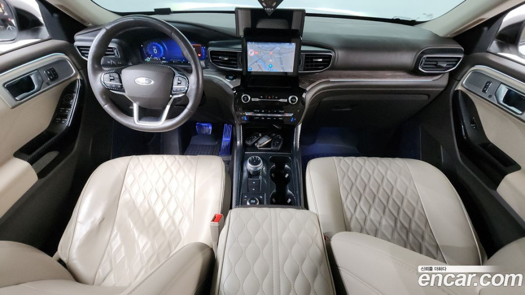 Ford Explorer 3.0 Platinum 4WD, 2022