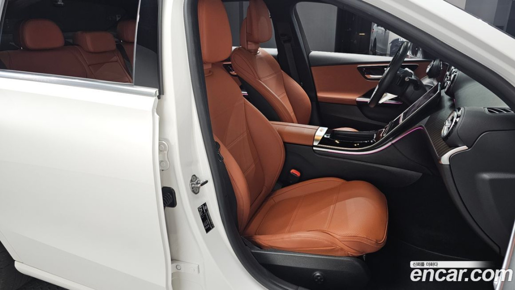 Mercedes-Benz C-Class C300 4MATIC Avantgarde, 2023
