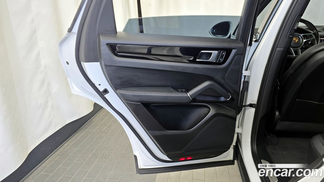 Porsche Cayenne 3.0, 2023