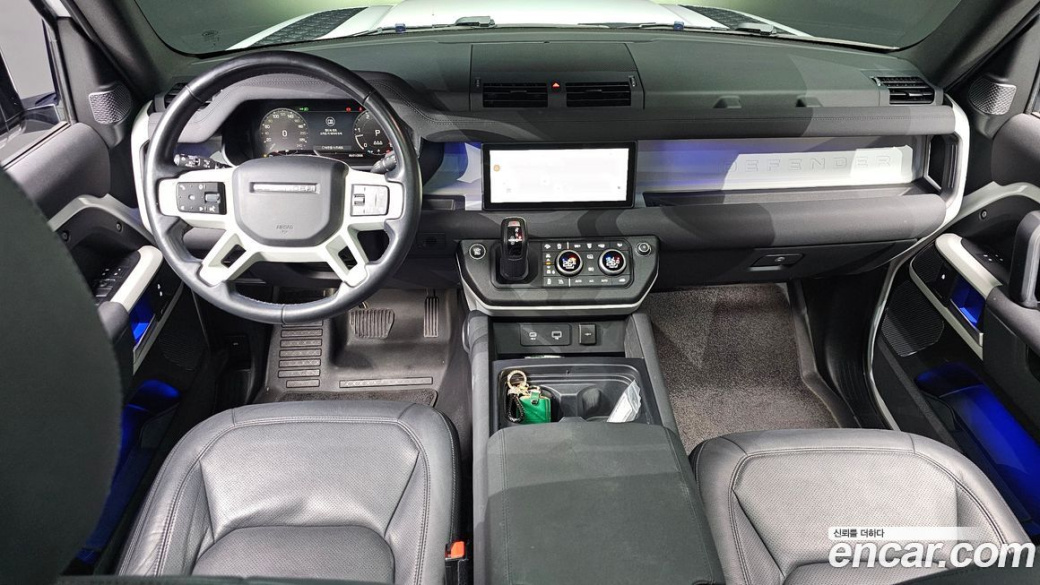 Land Rover Defender 110 D250 SE, 2023