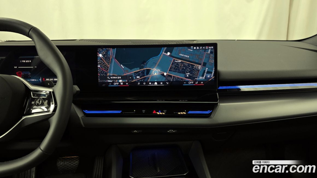 BMW 5-Series 523d, 2024