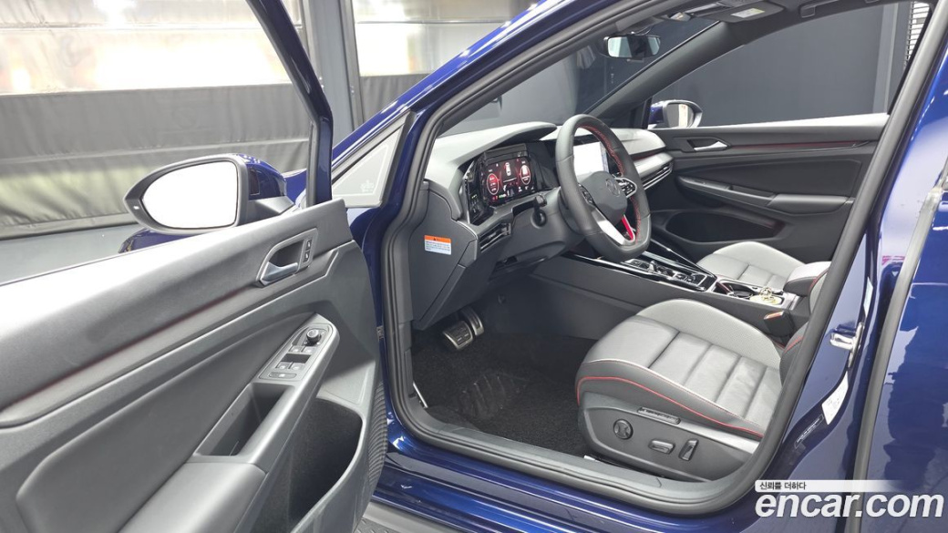Volkswagen Golf 2.0 GTI, 2024