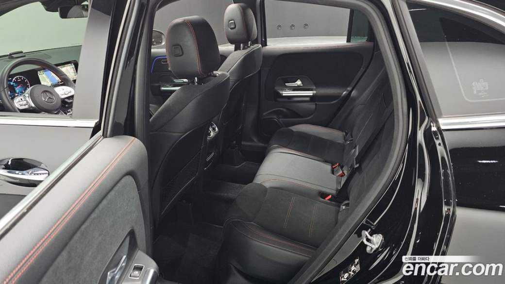 Mercedes-Benz GLA-Class GLA250 4MATIC, 2023