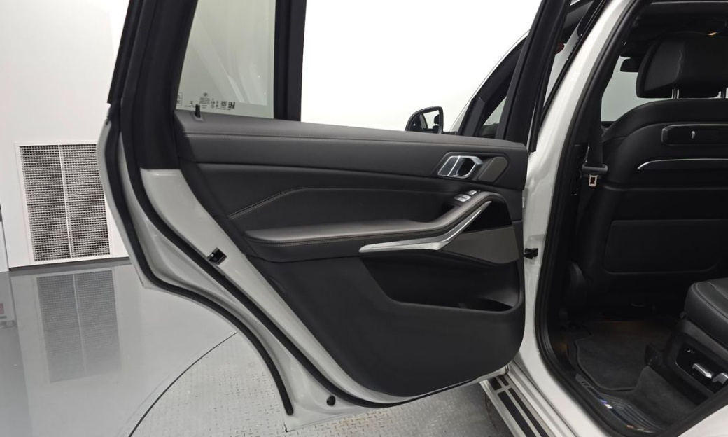 BMW X7 xDrive 40i M Sport 6STR, 2024