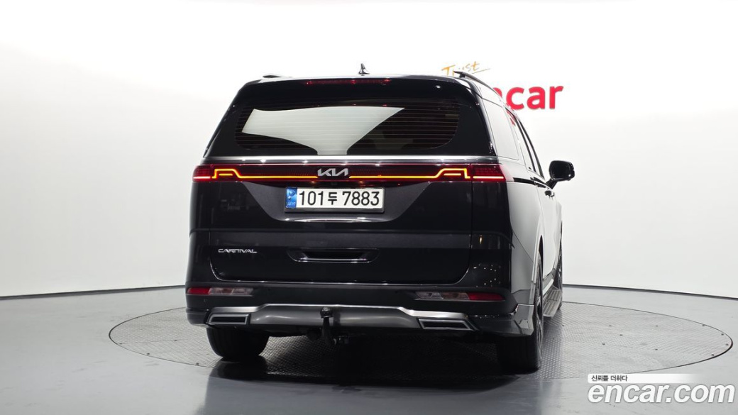 Kia Carnival 9-Seater Signature, 2022