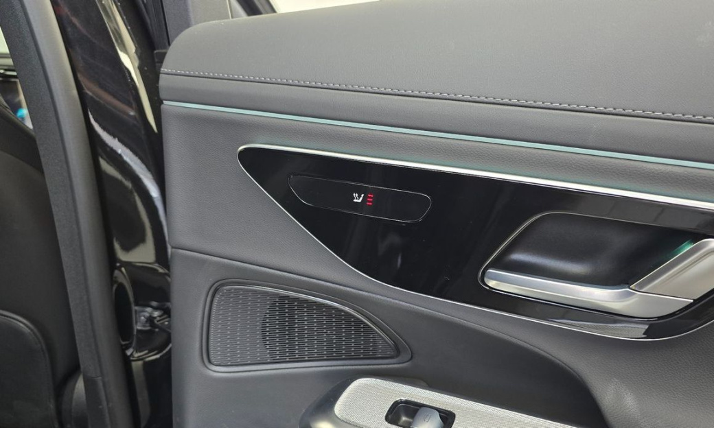 Mercedes-Benz E-Class E200 Avantgarde, 2025