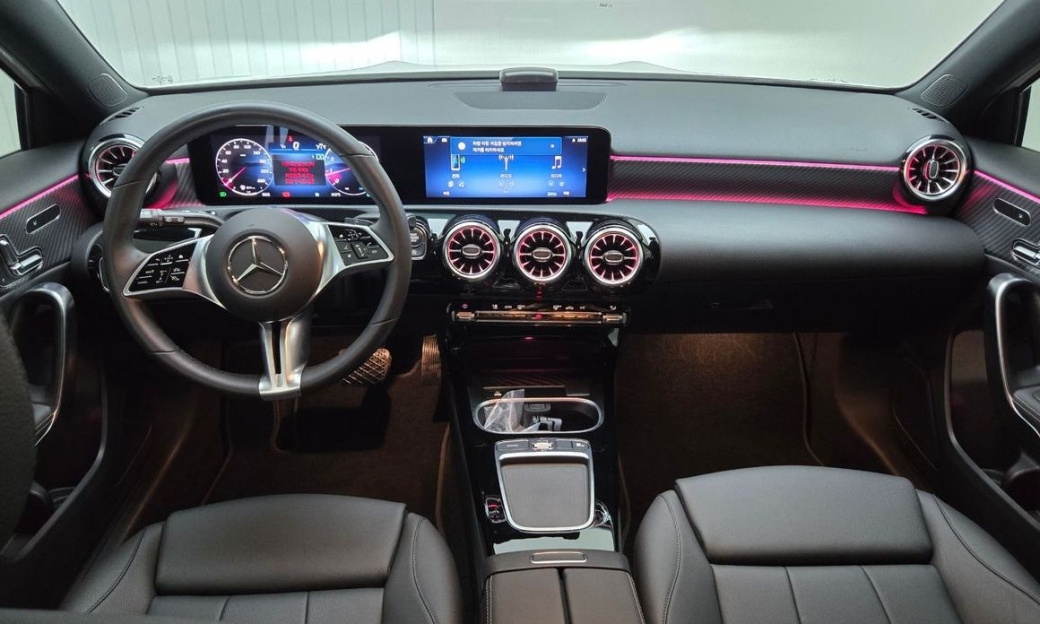 Mercedes-Benz A-Class A220 Hatchback, 2025