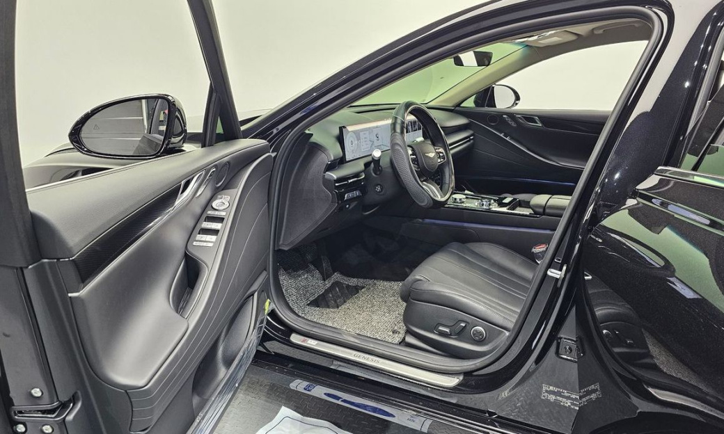 Genesis G80 Gasoline 2.5 Turbo AWD, 2025