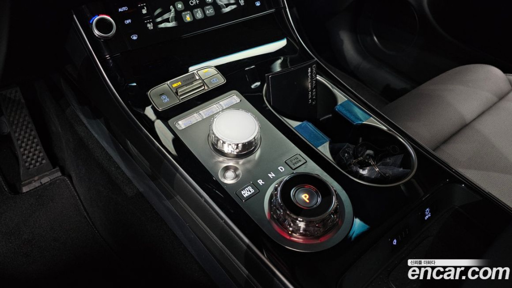 Genesis GV70 2.5T Gasoline AWD, 2025