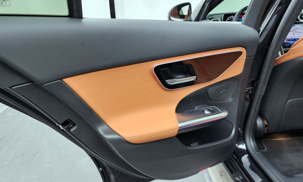 Mercedes-Benz C-Class C300 4MATIC Avantgarde, 2023