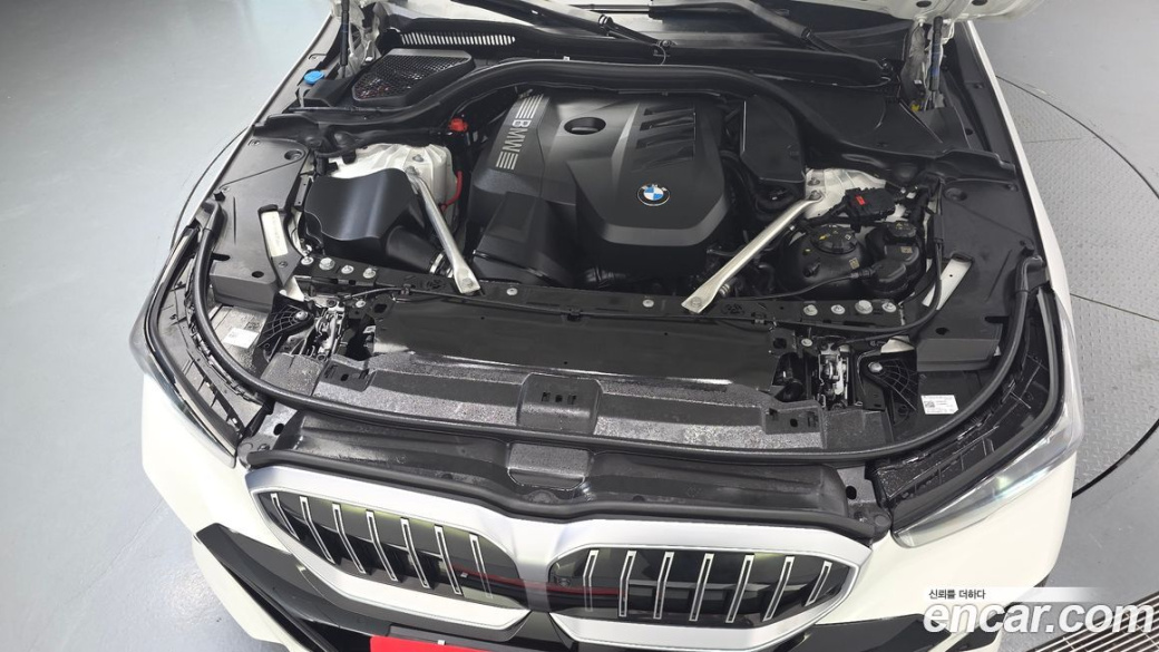 BMW 5-Series 530i xDrive M Sport, 2024