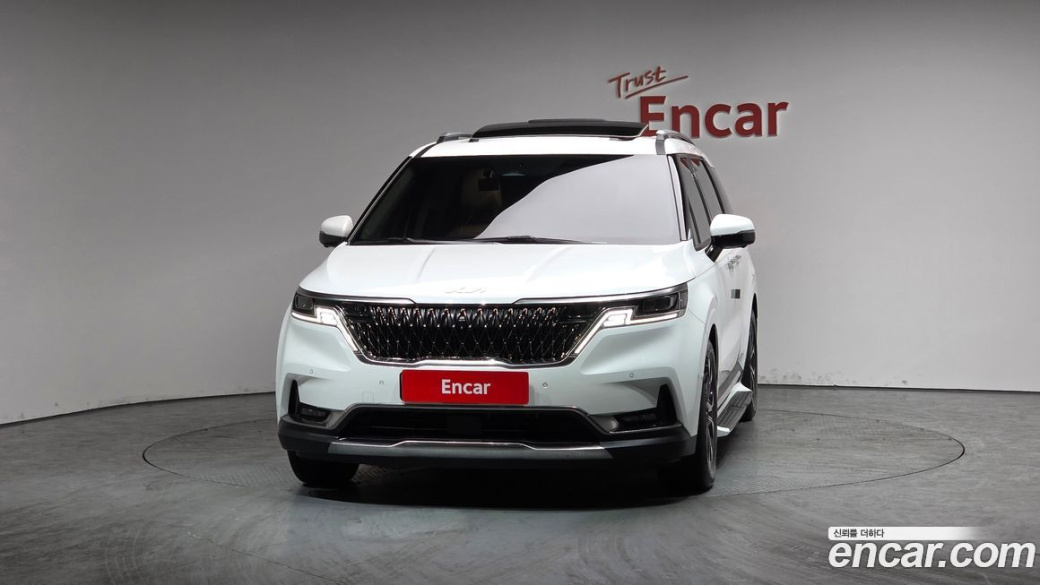 Kia Carnival 7-Seater Signature, 2023