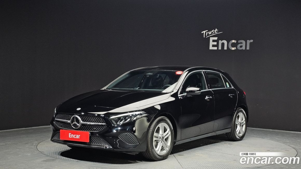 Mercedes-Benz A-Class A220 Hatchback, 2025