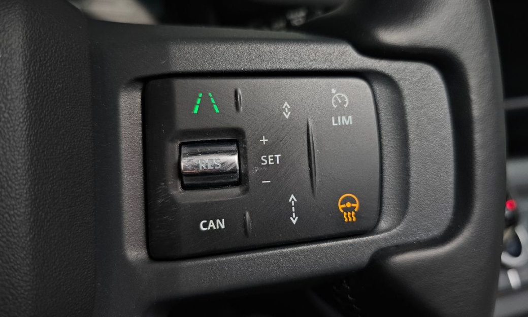 Land Rover Defender 110 D300 X-Dynamic HSE, 2024