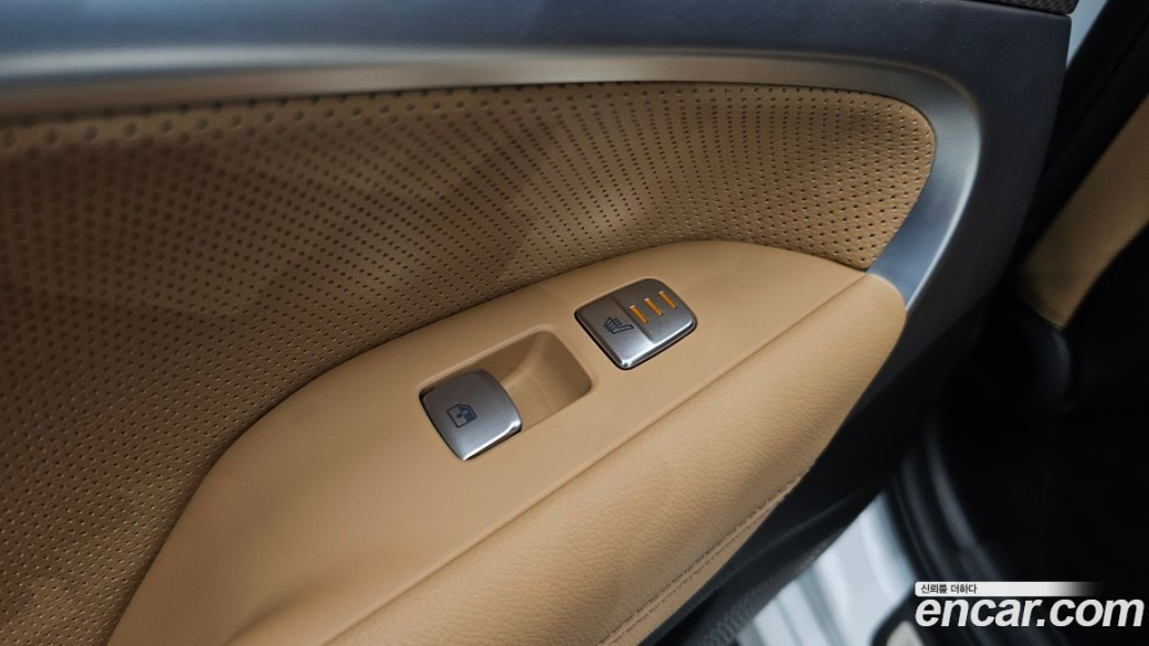 Genesis G70 Gasoline 2.0T 4WD, 2023