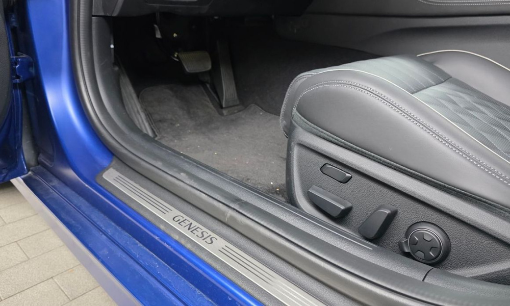 Genesis G70 Gasoline 2.5T 4WD, 2025