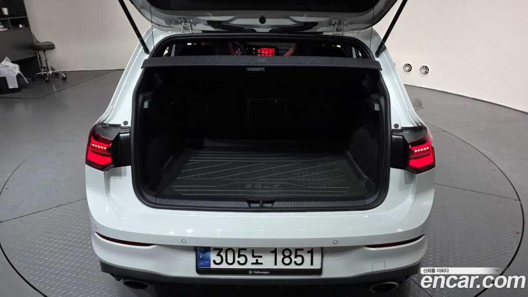 Volkswagen Golf 2.0 GTI, 2024