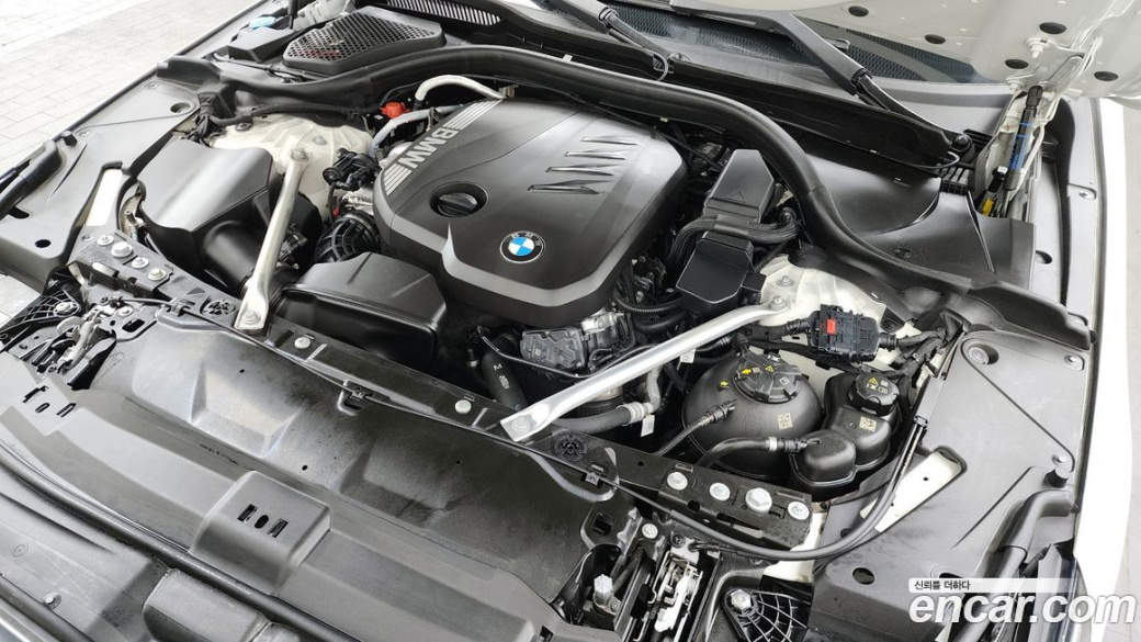 BMW 5-Series 523d M Sport, 2025