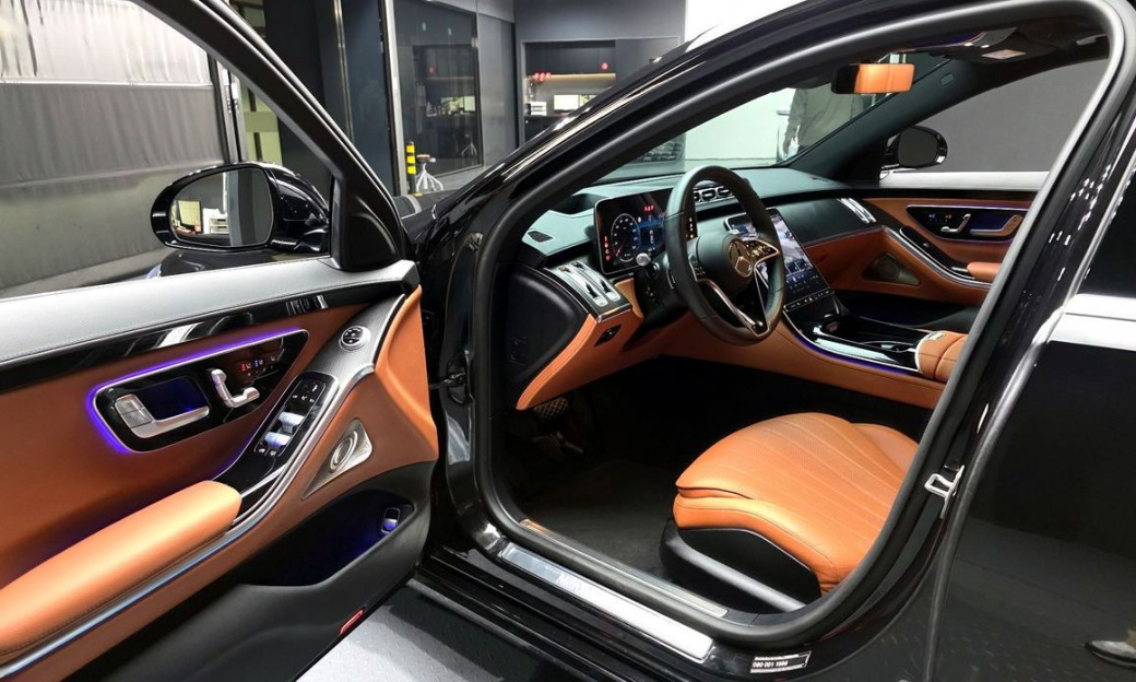 Mercedes-Benz S-Class S350 d 4MATIC, 2025