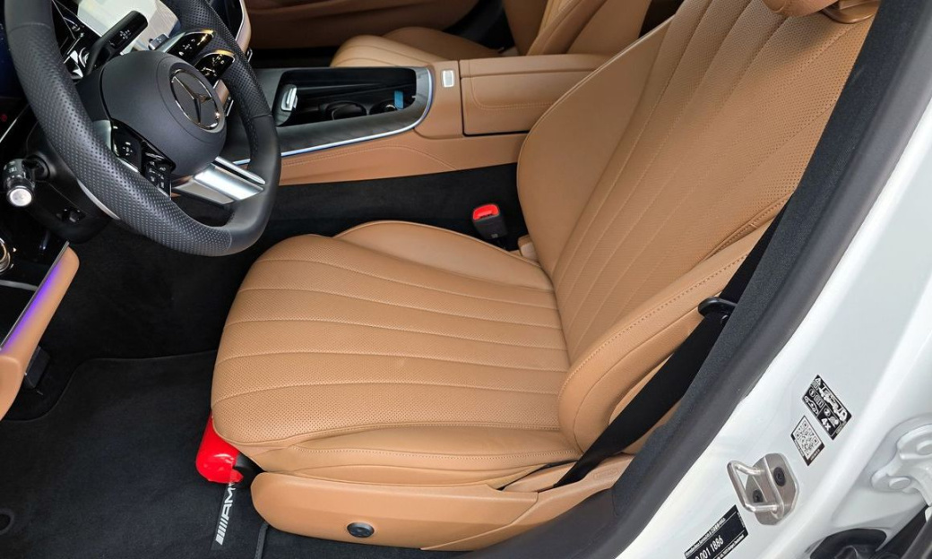 Mercedes-Benz E-Class E450 4MATIC AMG Line, 2026