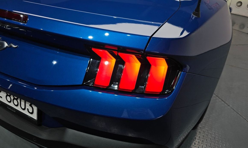 Ford Mustang 2.3 Ecoboost Premium Convertible, 2024