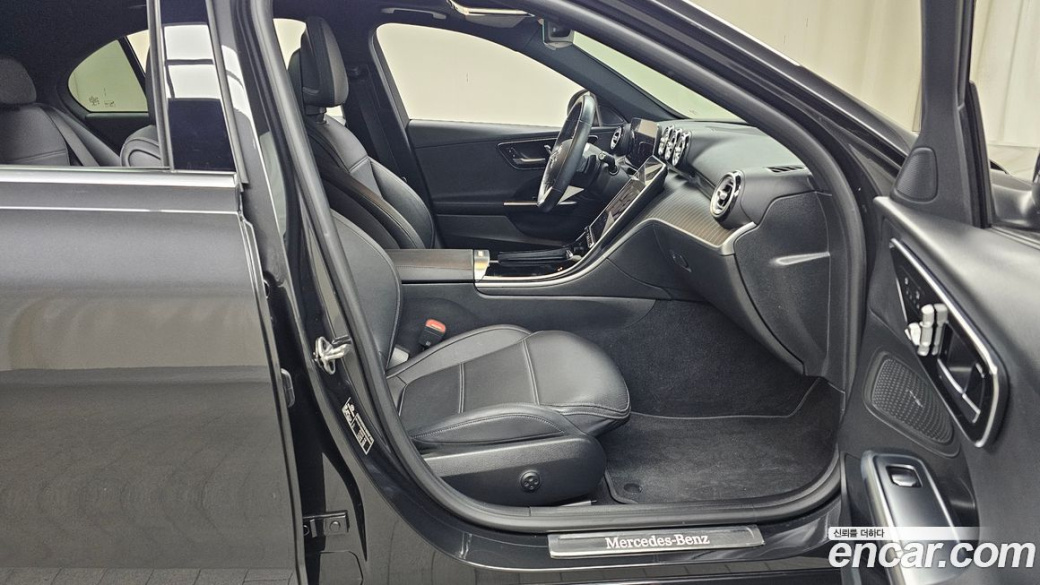 Mercedes-Benz C-Class C200 4MATIC Avantgarde, 2022