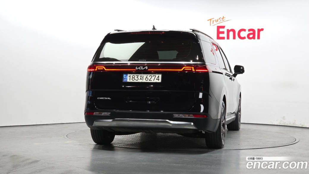 Kia Carnival 9-Seater Signature, 2023