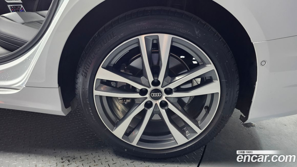 Audi A6 45 TFSI Premium, 2023