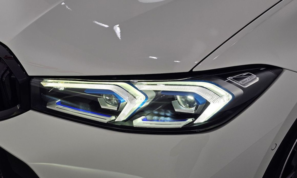 BMW 3-Series 320i M Sport, 2024