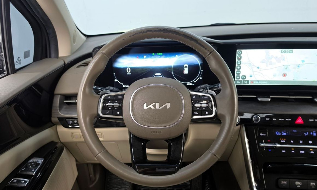 Kia Carnival 9-Seater Noblesse, 2023