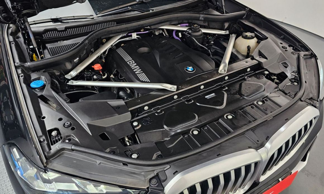 BMW X5 xDrive 40i xLine, 2024