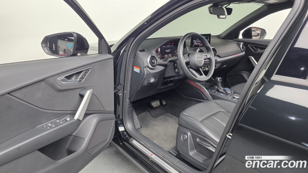 Audi Q2 35 TDI Premium, 2023