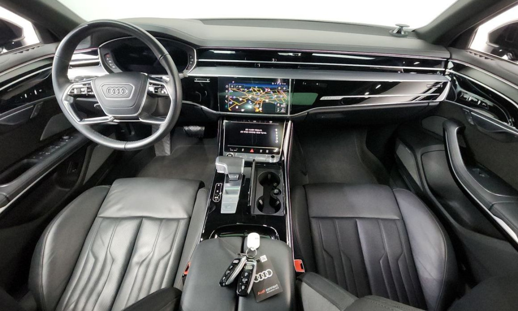 Audi A8 55 TFSI Quattro LWB, 2021