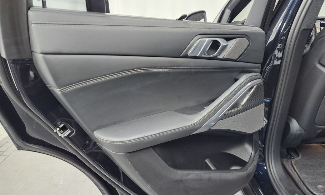 BMW X6 xDrive40i M Sport, 2023